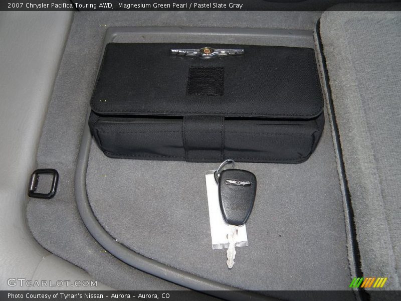 Magnesium Green Pearl / Pastel Slate Gray 2007 Chrysler Pacifica Touring AWD