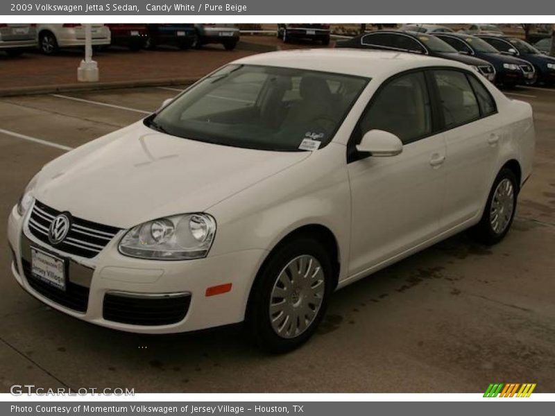 Candy White / Pure Beige 2009 Volkswagen Jetta S Sedan