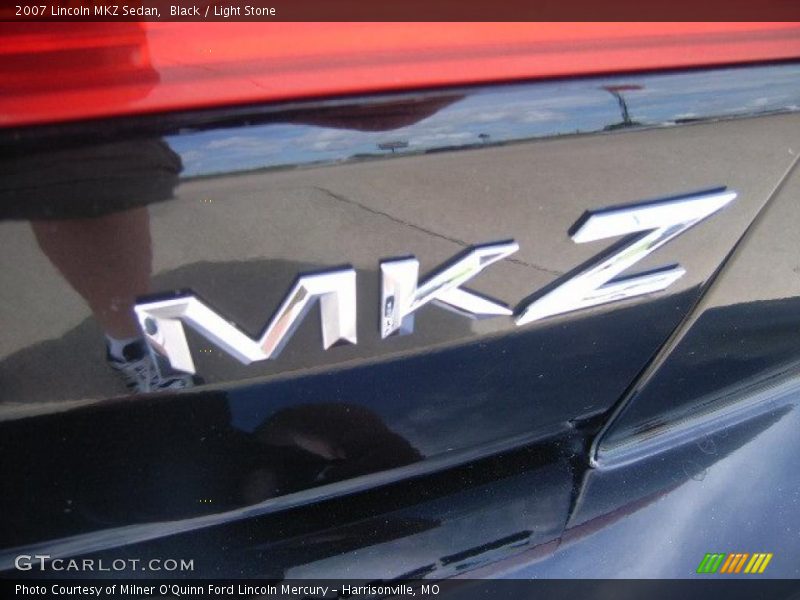 Black / Light Stone 2007 Lincoln MKZ Sedan