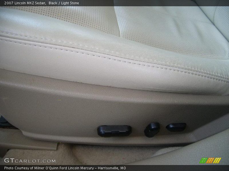 Black / Light Stone 2007 Lincoln MKZ Sedan