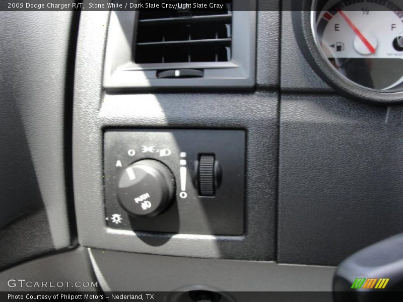 Stone White / Dark Slate Gray/Light Slate Gray 2009 Dodge Charger R/T