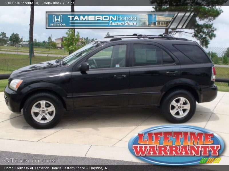Ebony Black / Beige 2003 Kia Sorento LX