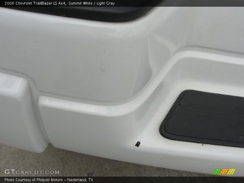 Summit White / Light Gray 2006 Chevrolet TrailBlazer LS 4x4