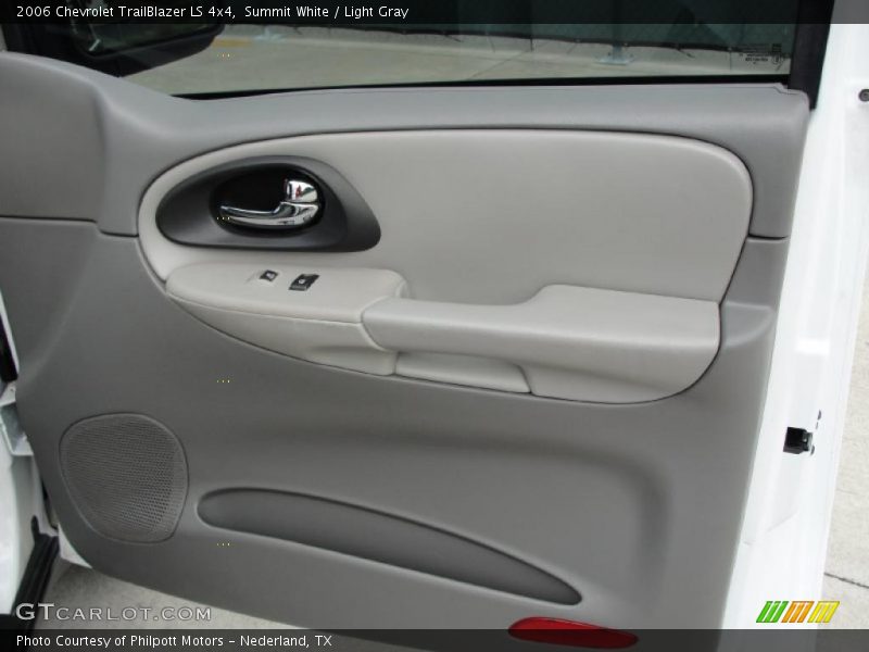 Summit White / Light Gray 2006 Chevrolet TrailBlazer LS 4x4