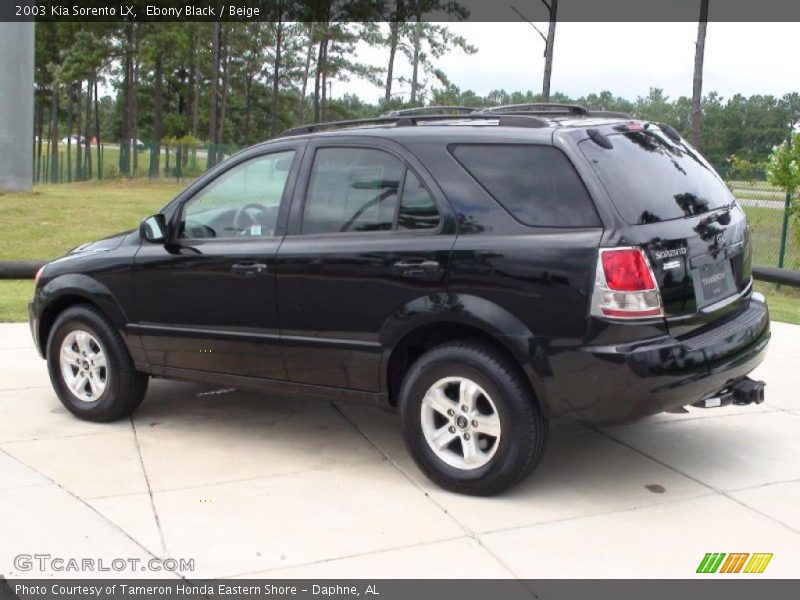 Ebony Black / Beige 2003 Kia Sorento LX
