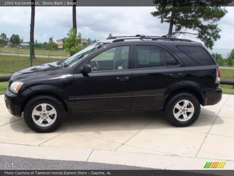 Ebony Black / Beige 2003 Kia Sorento LX