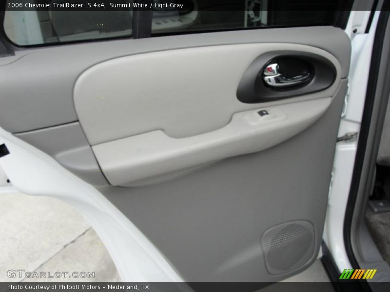 Summit White / Light Gray 2006 Chevrolet TrailBlazer LS 4x4