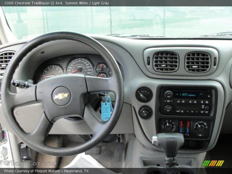 Summit White / Light Gray 2006 Chevrolet TrailBlazer LS 4x4