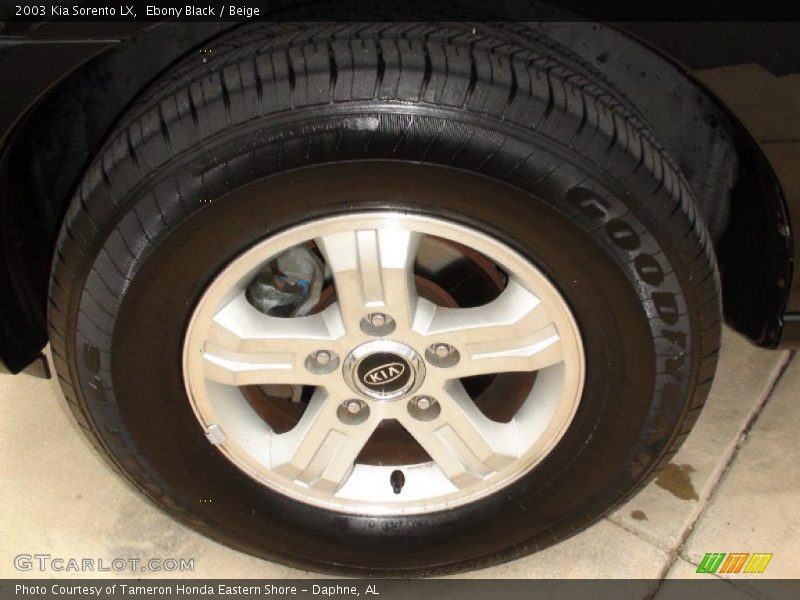 Ebony Black / Beige 2003 Kia Sorento LX