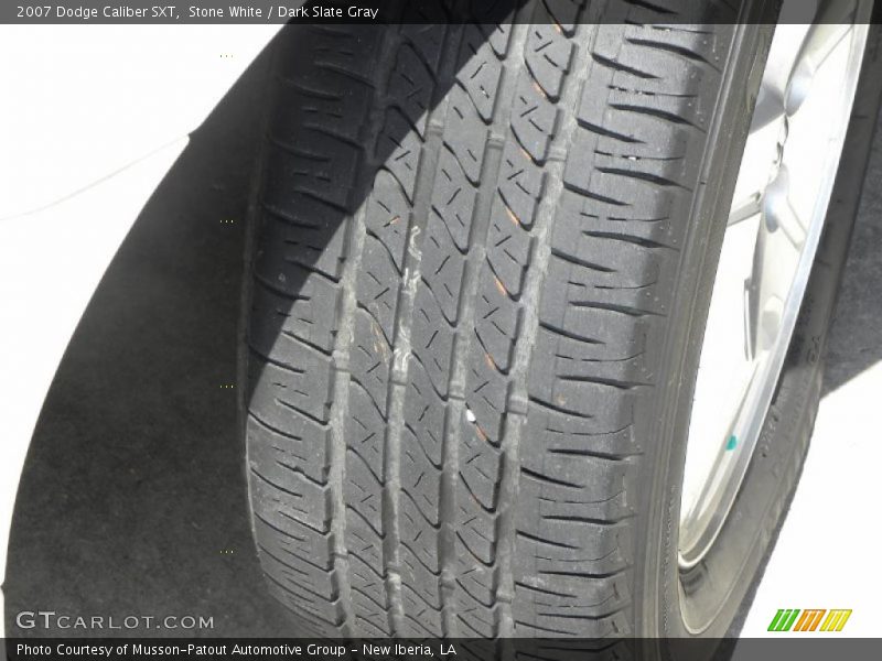 Stone White / Dark Slate Gray 2007 Dodge Caliber SXT