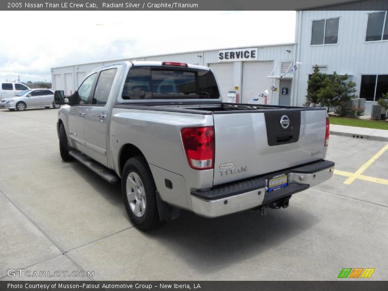 Radiant Silver / Graphite/Titanium 2005 Nissan Titan LE Crew Cab