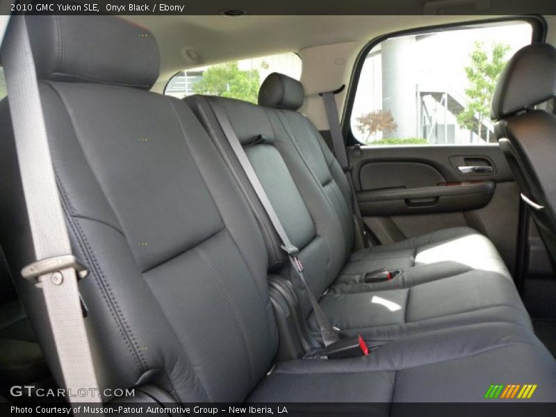 Onyx Black / Ebony 2010 GMC Yukon SLE