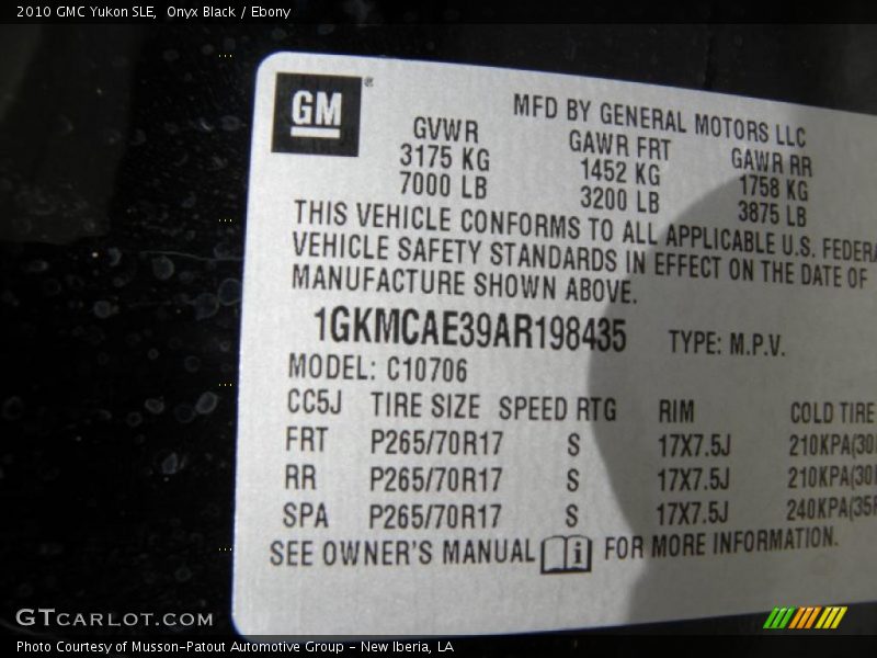 Onyx Black / Ebony 2010 GMC Yukon SLE