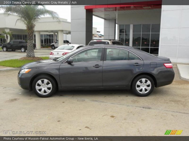 Magnetic Gray Metallic / Ash 2009 Toyota Camry LE