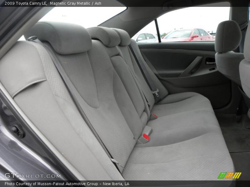 Magnetic Gray Metallic / Ash 2009 Toyota Camry LE