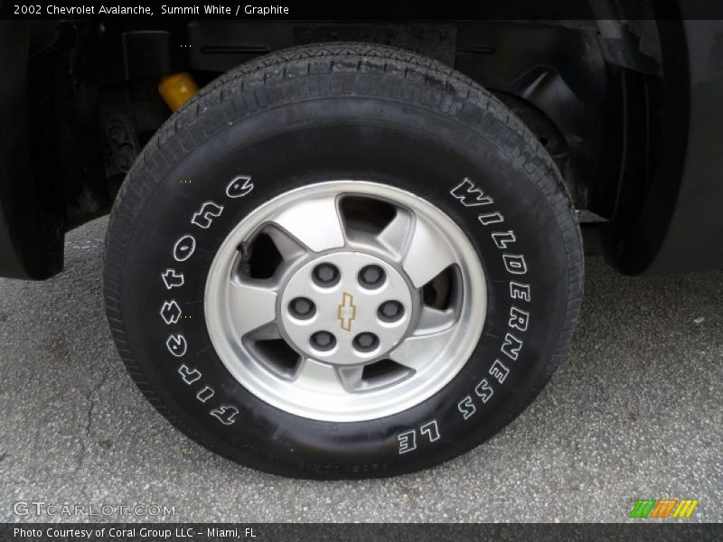 Summit White / Graphite 2002 Chevrolet Avalanche