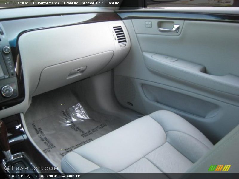 Titanium ChromaFlair / Titanium 2007 Cadillac DTS Performance