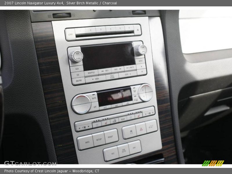 Silver Birch Metallic / Charcoal 2007 Lincoln Navigator Luxury 4x4