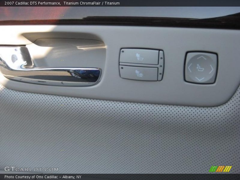 Titanium ChromaFlair / Titanium 2007 Cadillac DTS Performance