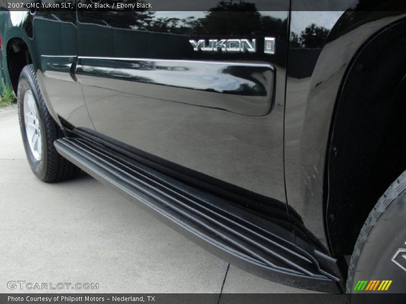Onyx Black / Ebony Black 2007 GMC Yukon SLT