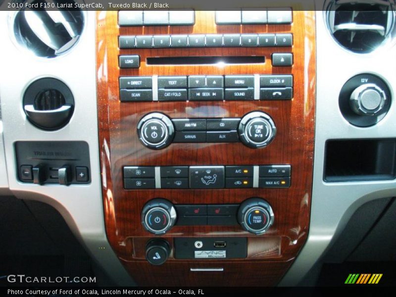 Tuxedo Black / Black 2010 Ford F150 Lariat SuperCab