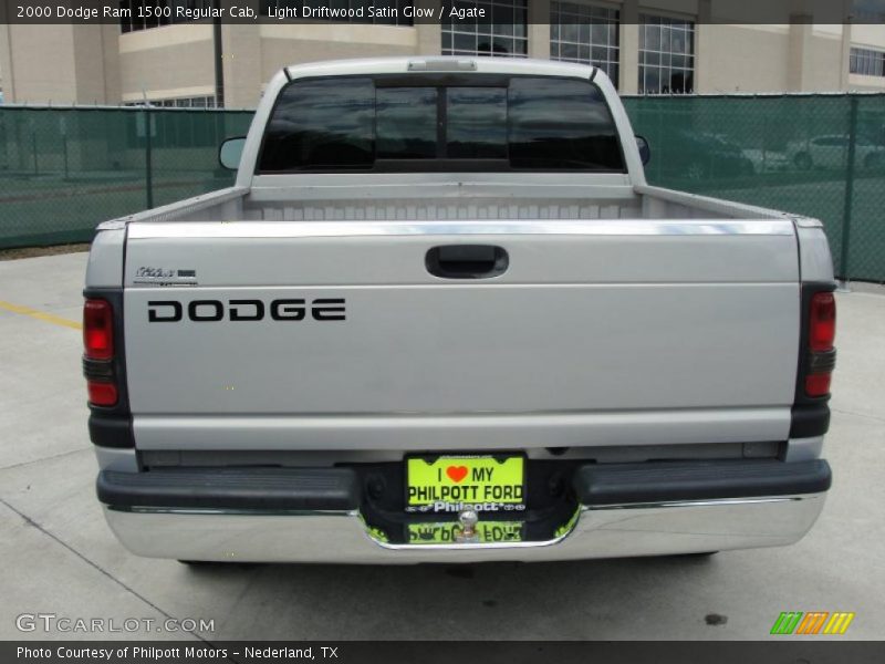 Light Driftwood Satin Glow / Agate 2000 Dodge Ram 1500 Regular Cab