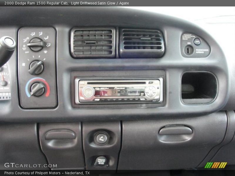 Light Driftwood Satin Glow / Agate 2000 Dodge Ram 1500 Regular Cab