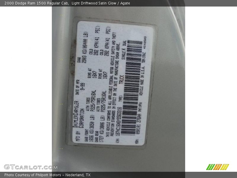 Light Driftwood Satin Glow / Agate 2000 Dodge Ram 1500 Regular Cab