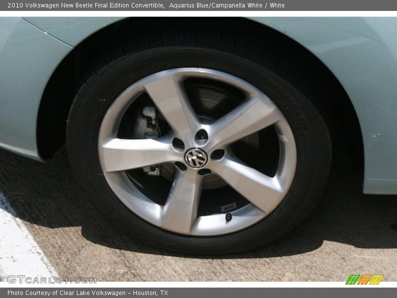 Aquarius Blue/Campanella White / White 2010 Volkswagen New Beetle Final Edition Convertible