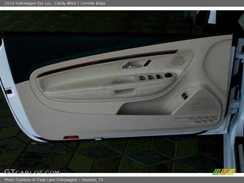 Candy White / Cornsilk Beige 2010 Volkswagen Eos Lux