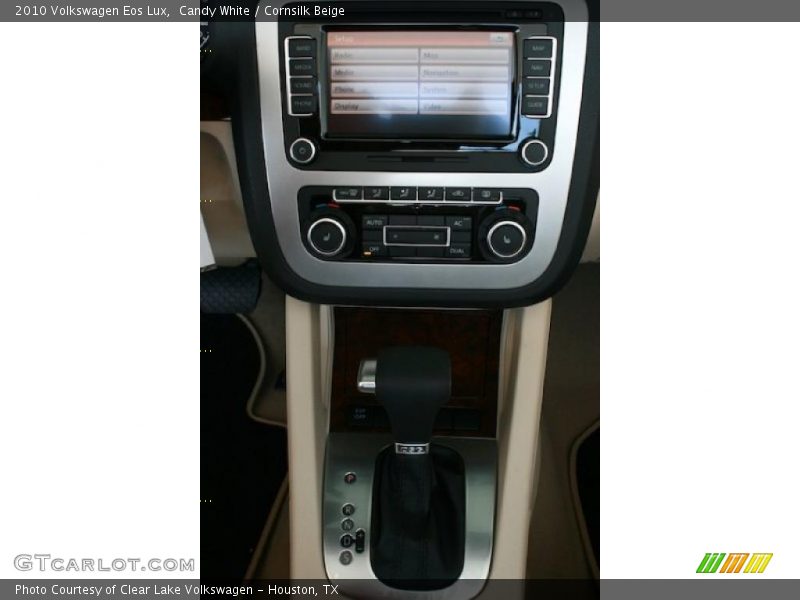 Candy White / Cornsilk Beige 2010 Volkswagen Eos Lux
