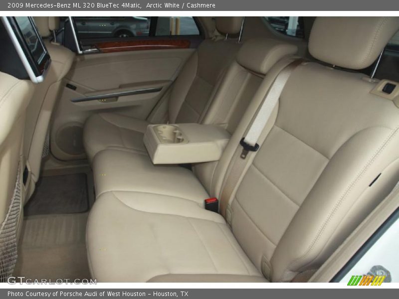 Arctic White / Cashmere 2009 Mercedes-Benz ML 320 BlueTec 4Matic