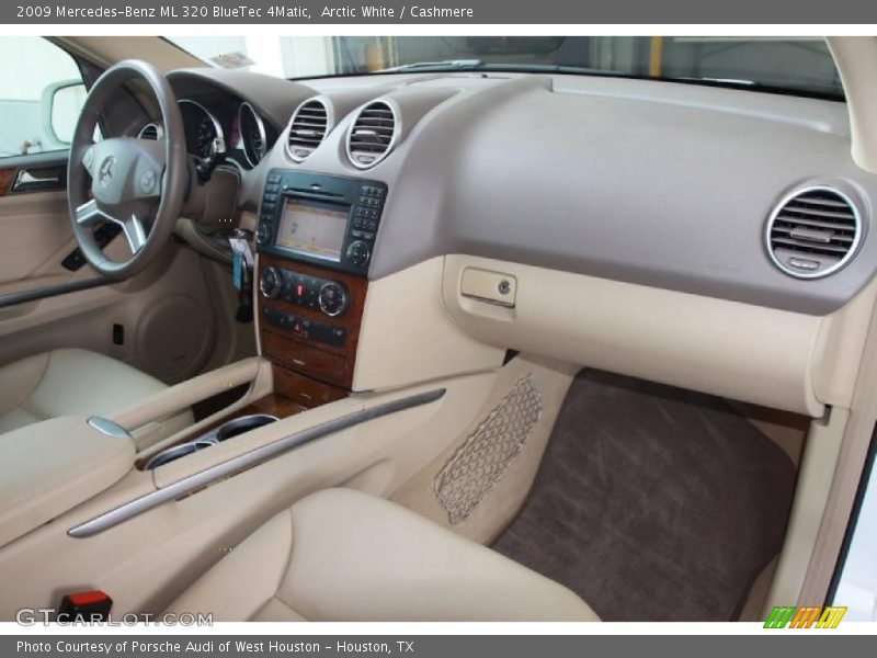 Arctic White / Cashmere 2009 Mercedes-Benz ML 320 BlueTec 4Matic