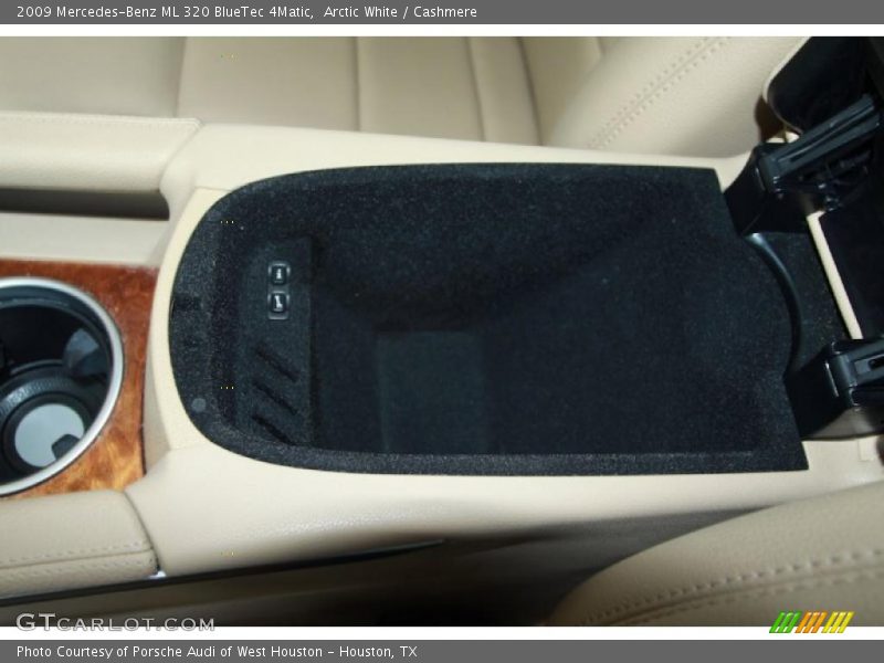 Arctic White / Cashmere 2009 Mercedes-Benz ML 320 BlueTec 4Matic