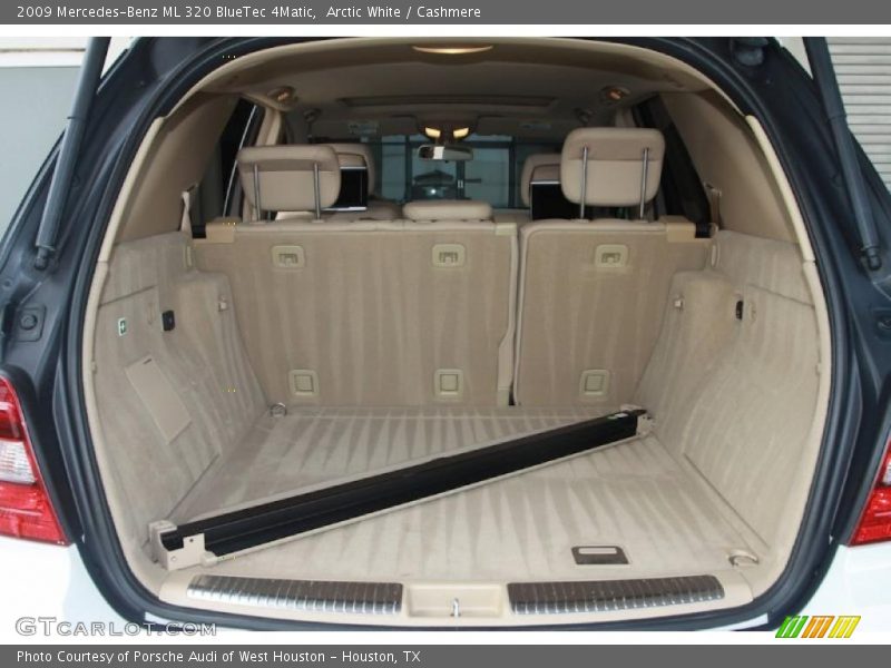 Arctic White / Cashmere 2009 Mercedes-Benz ML 320 BlueTec 4Matic