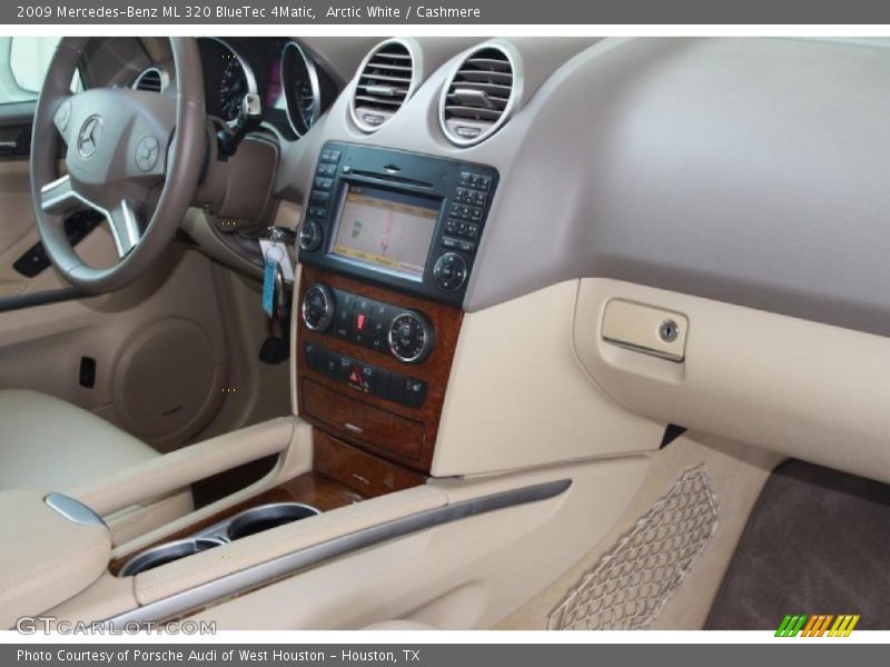 Arctic White / Cashmere 2009 Mercedes-Benz ML 320 BlueTec 4Matic