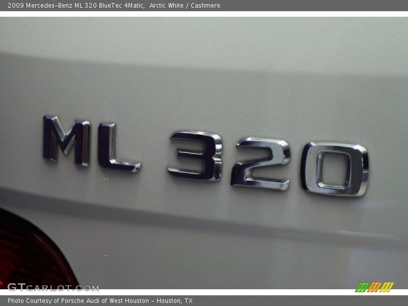 Arctic White / Cashmere 2009 Mercedes-Benz ML 320 BlueTec 4Matic