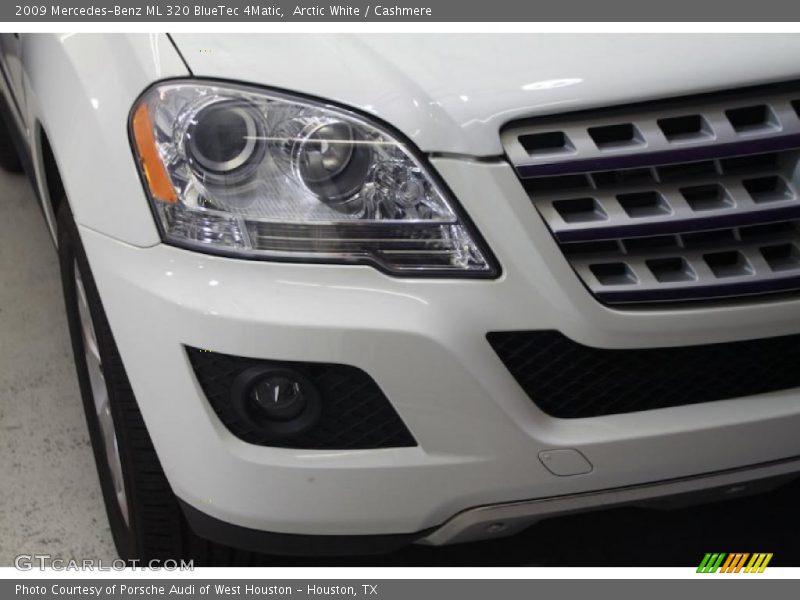 Arctic White / Cashmere 2009 Mercedes-Benz ML 320 BlueTec 4Matic
