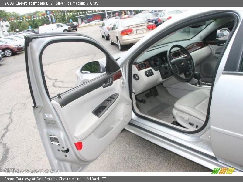 Silver Ice Metallic / Gray 2009 Chevrolet Impala LTZ