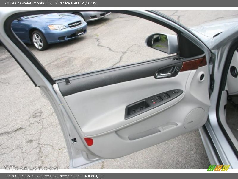 Silver Ice Metallic / Gray 2009 Chevrolet Impala LTZ