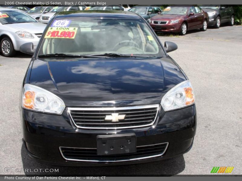 Black / Cashmere Beige 2006 Chevrolet Malibu LS Sedan
