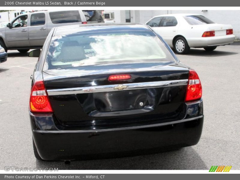 Black / Cashmere Beige 2006 Chevrolet Malibu LS Sedan