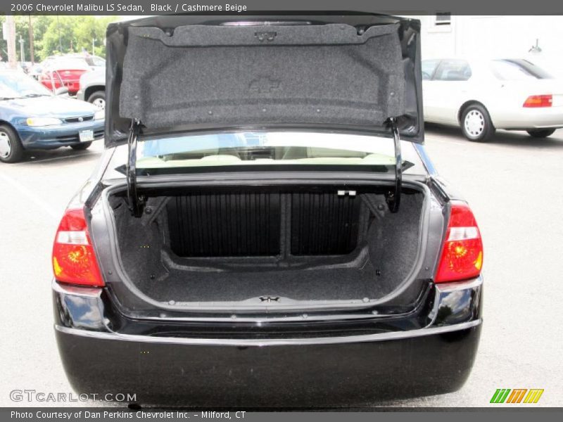 Black / Cashmere Beige 2006 Chevrolet Malibu LS Sedan