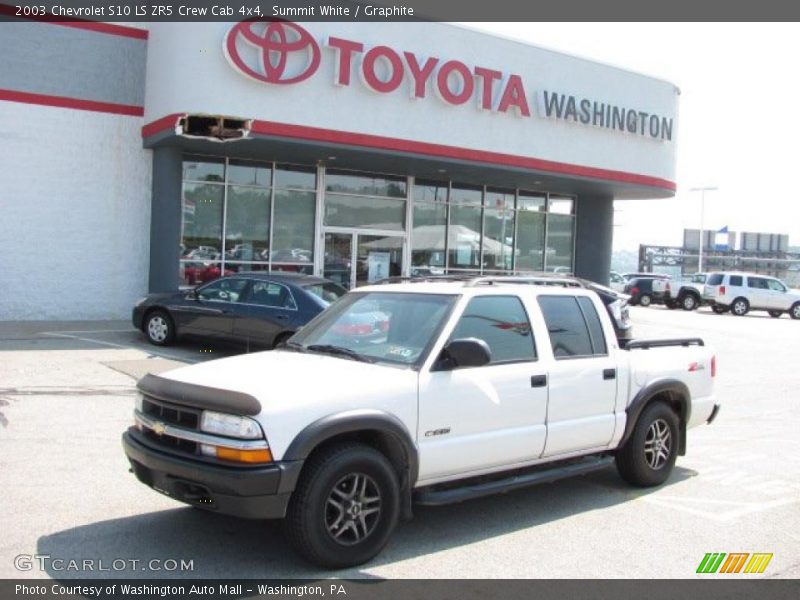 Summit White / Graphite 2003 Chevrolet S10 LS ZR5 Crew Cab 4x4
