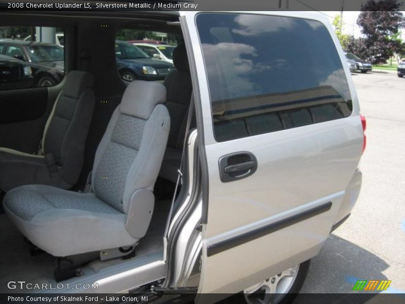 Silverstone Metallic / Medium Gray 2008 Chevrolet Uplander LS