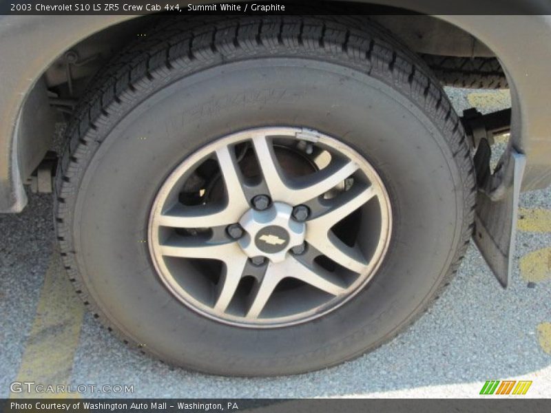 Summit White / Graphite 2003 Chevrolet S10 LS ZR5 Crew Cab 4x4