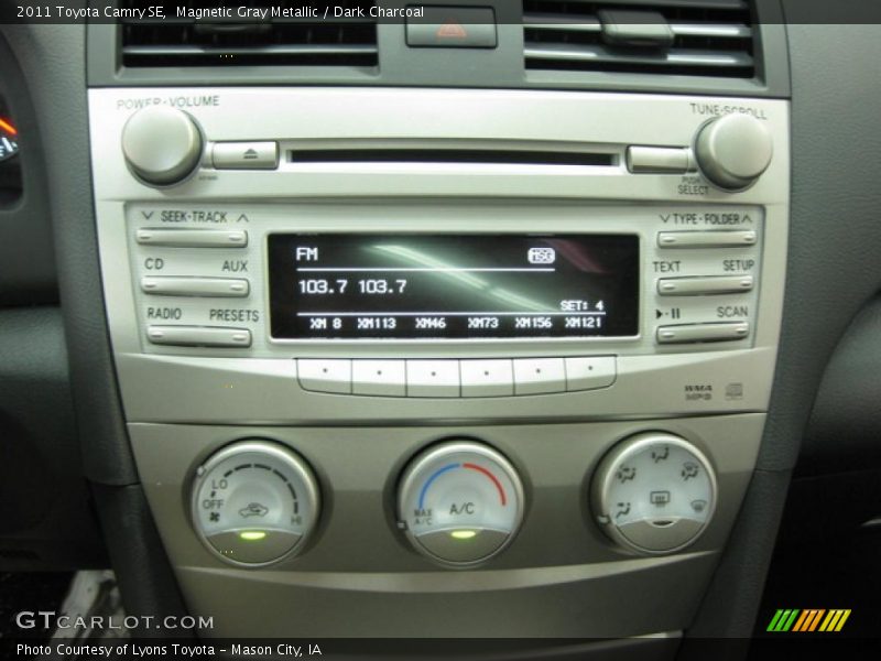 Magnetic Gray Metallic / Dark Charcoal 2011 Toyota Camry SE