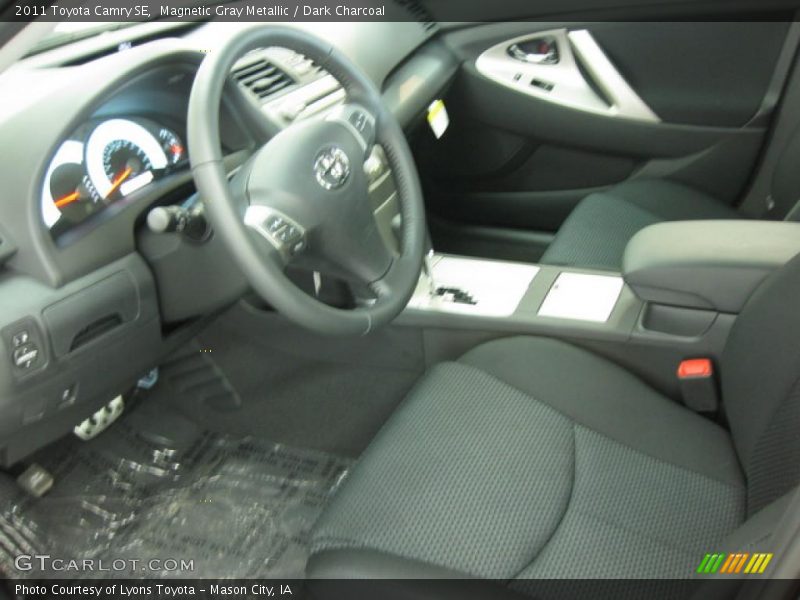 Magnetic Gray Metallic / Dark Charcoal 2011 Toyota Camry SE