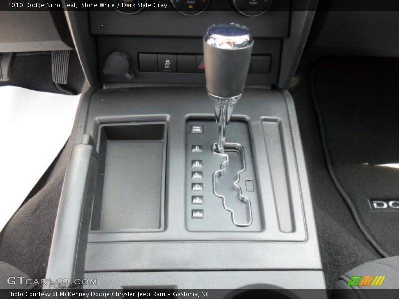 Stone White / Dark Slate Gray 2010 Dodge Nitro Heat