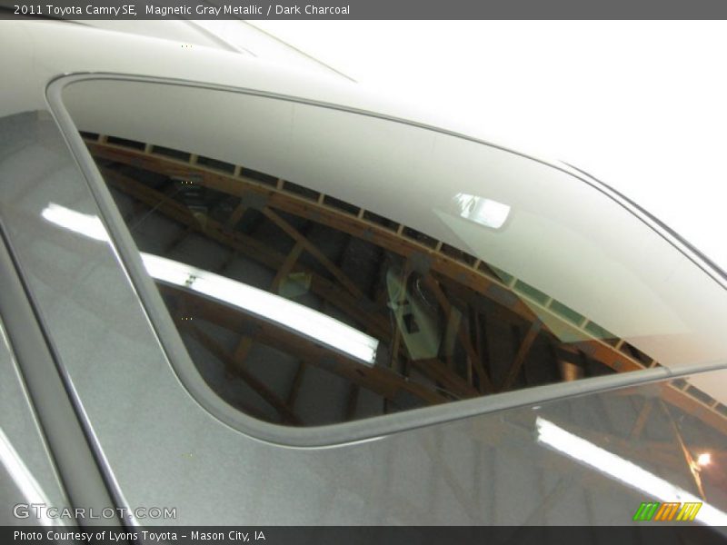 Magnetic Gray Metallic / Dark Charcoal 2011 Toyota Camry SE
